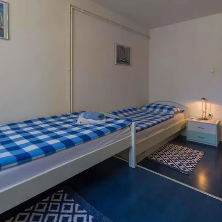 Apartment In 39192 *